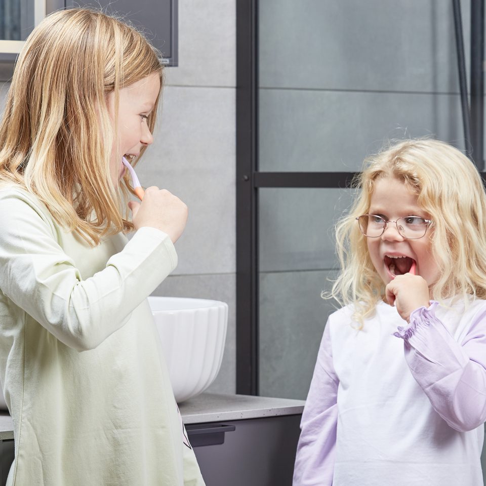 Quelles sont les causes de la mauvaise haleine chez l'enfant ? - Dentiste  pour Enfants